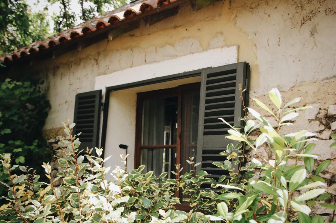 Les Cabanes De Rouffignac Villa Екстериор снимка
