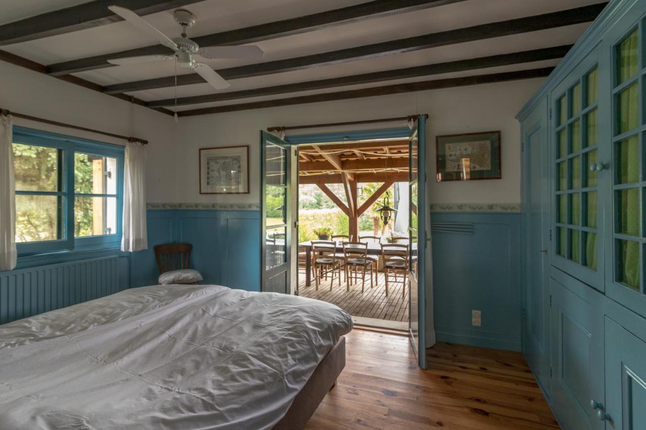 Les Cabanes De Rouffignac Villa Екстериор снимка