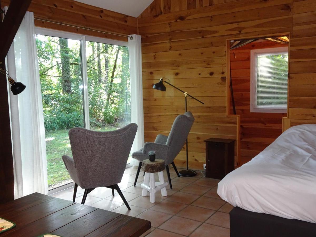 Les Cabanes De Rouffignac Villa Екстериор снимка
