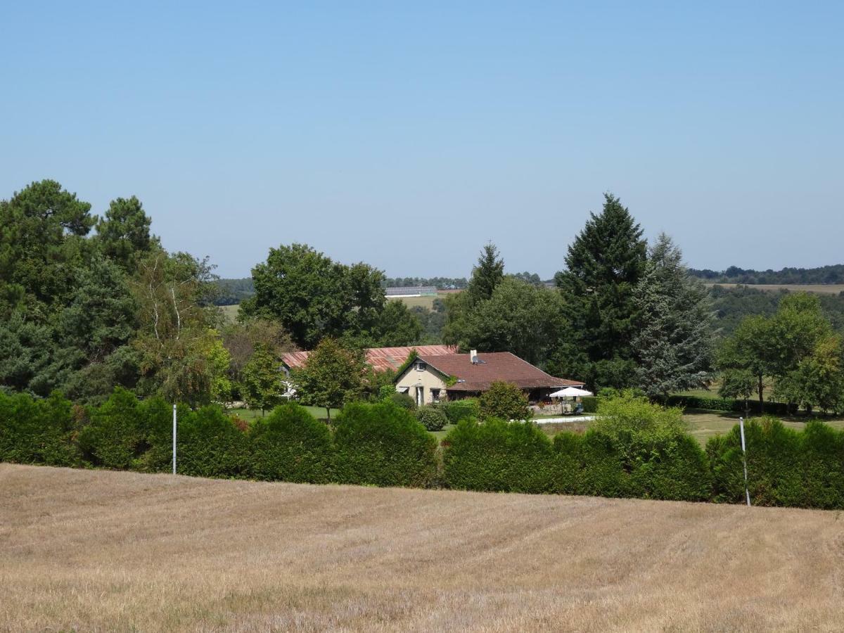 Les Cabanes De Rouffignac Villa Екстериор снимка