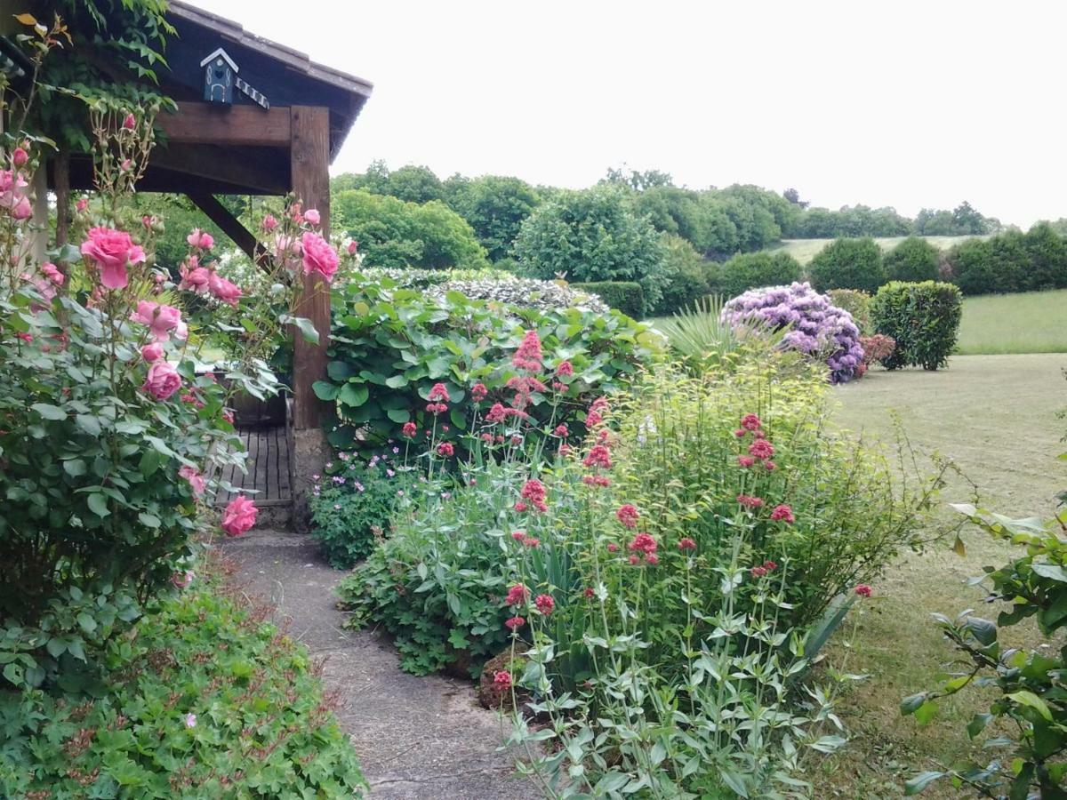 Les Cabanes De Rouffignac Villa Екстериор снимка
