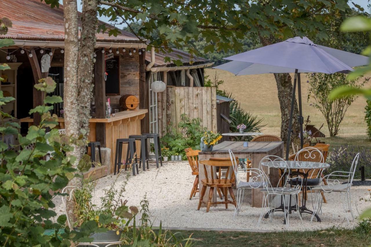 Les Cabanes De Rouffignac Villa Екстериор снимка